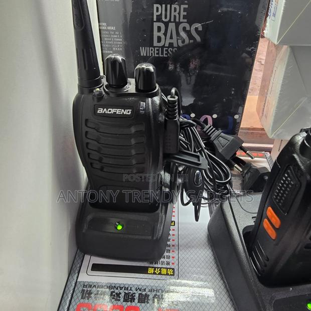 Baofeng Bf-B888s – 2-Piece Uhf Communication Radios - main view