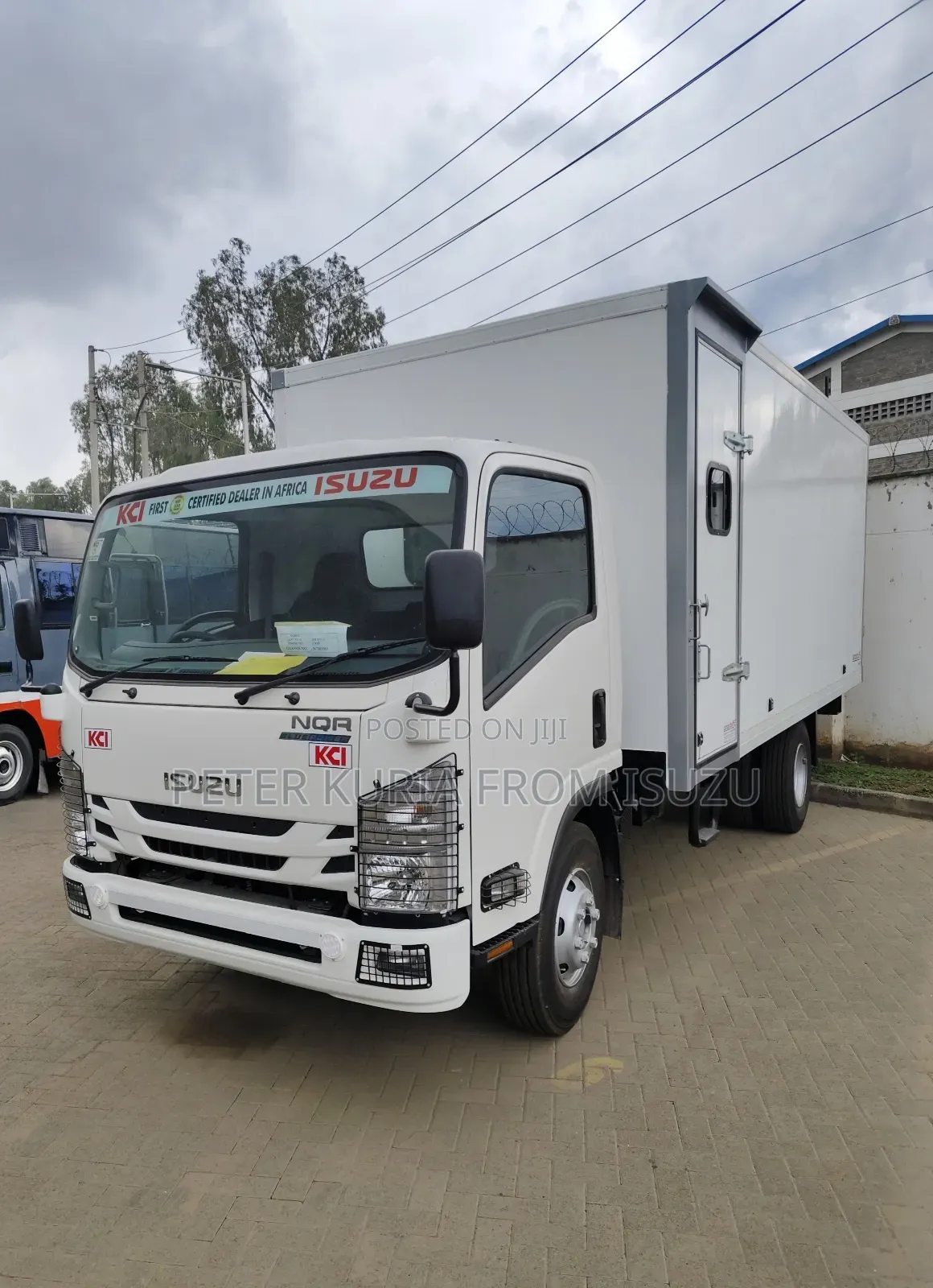 New Isuzu NQR Fibre Body