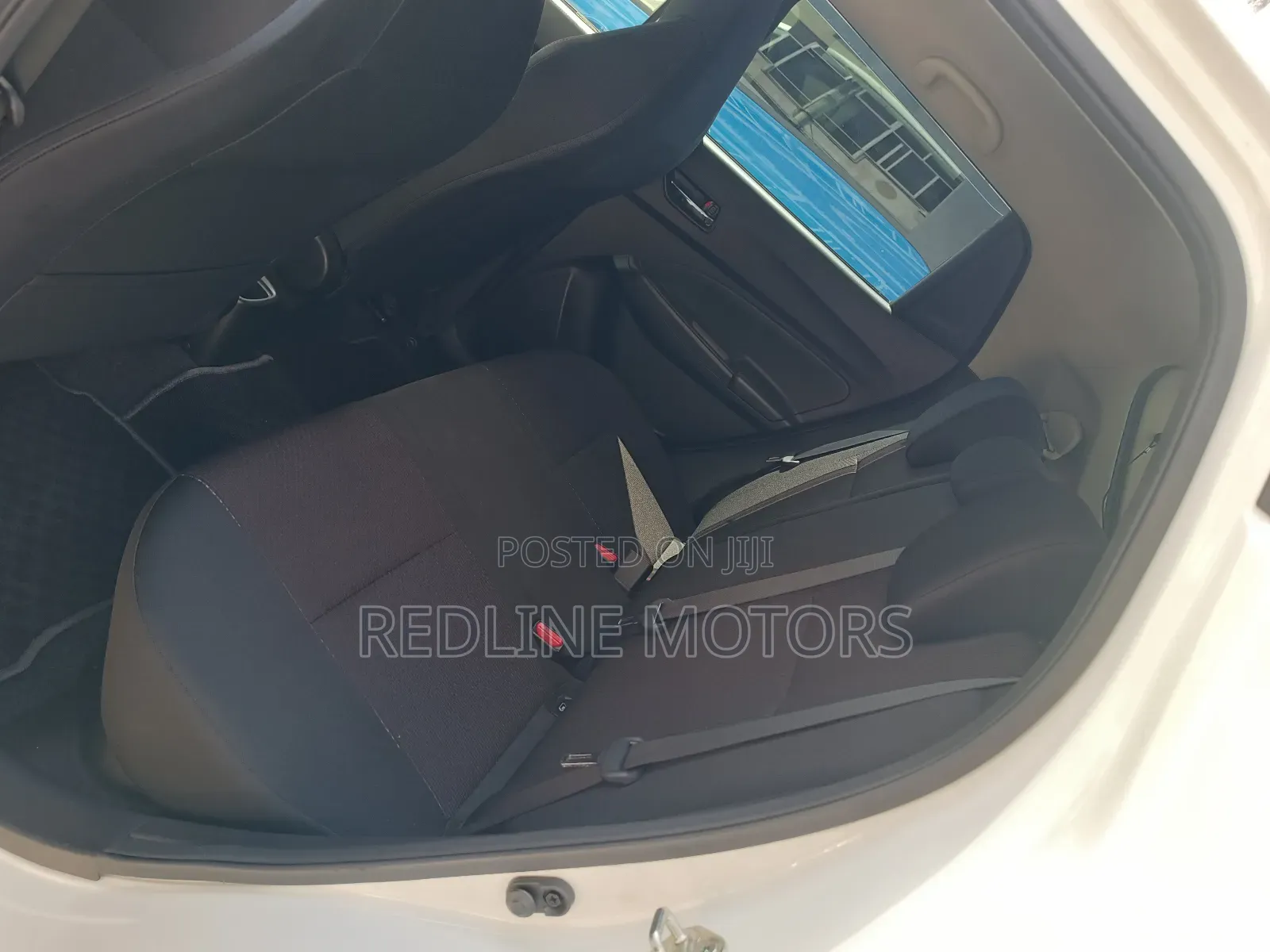 Suzuki Swift 2018 White