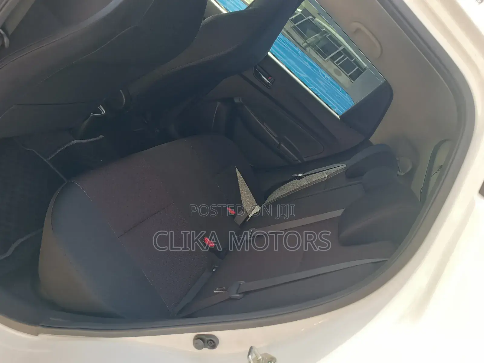 Suzuki Swift 2018 White