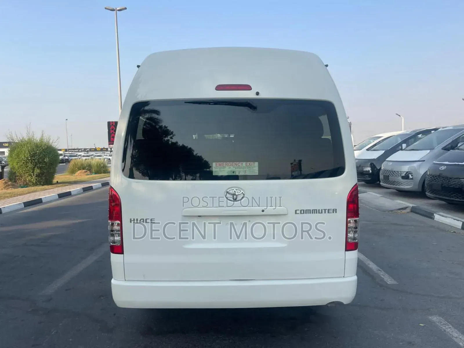Toyota HiAce 2018 White