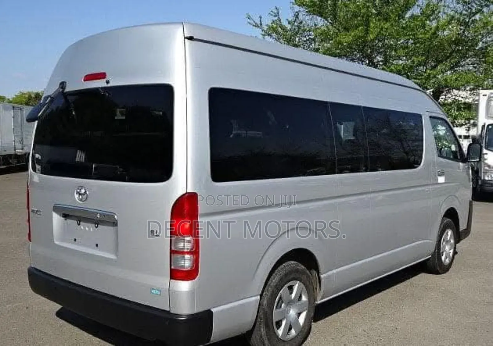 Toyota HiAce 2018 Silver