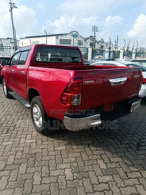 Toyota Hilux 2018 Red