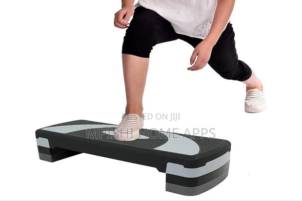 Medium Aerobic Steps With 2 Adjustments