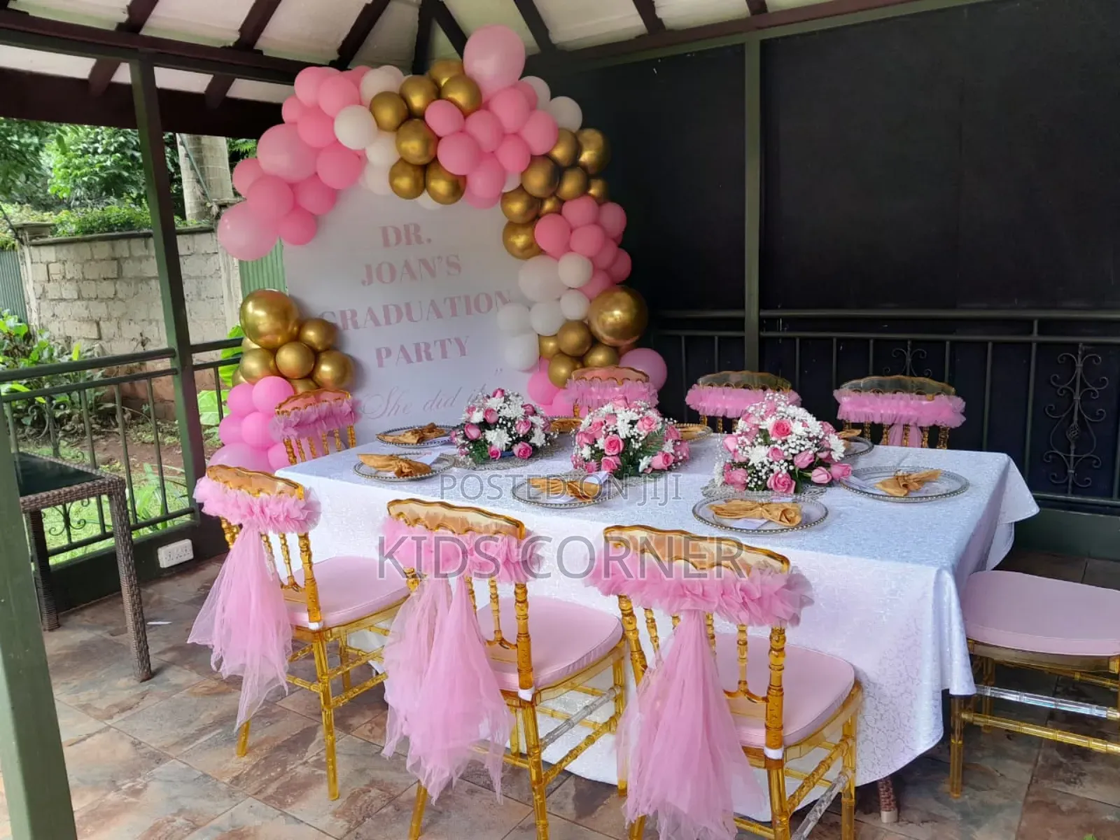 Affordable Eye-Catching Balloon Backdrops for Hire