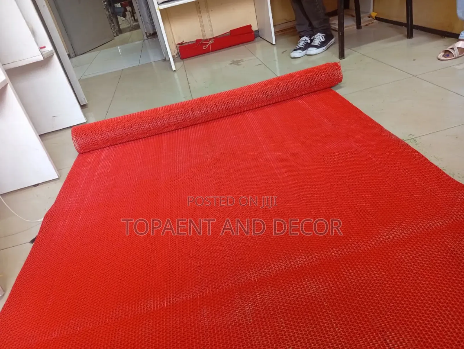 Durable Perforated Antislips Rugs for All Spaces