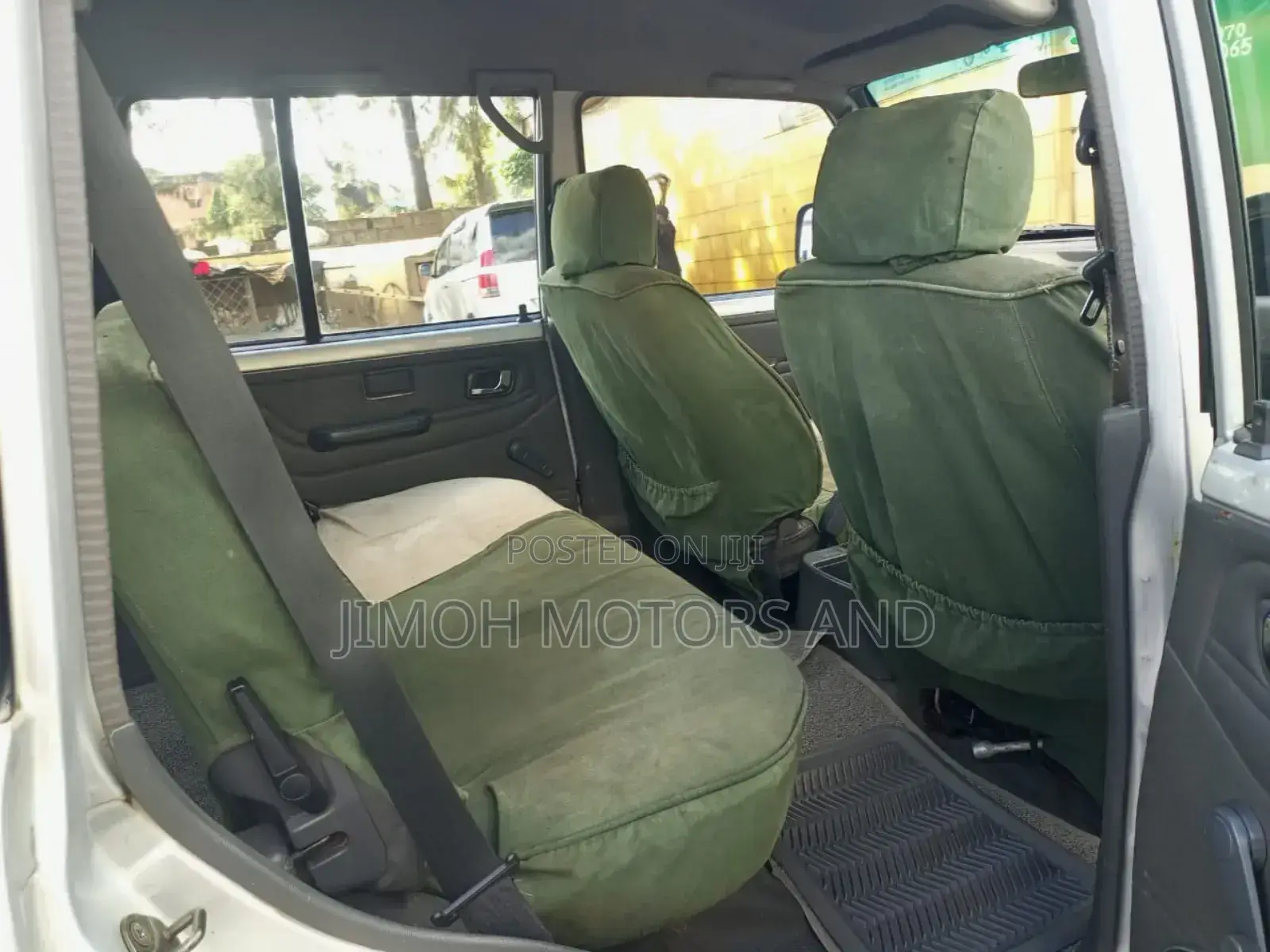 Mitsubishi Pajero 2001 Silver