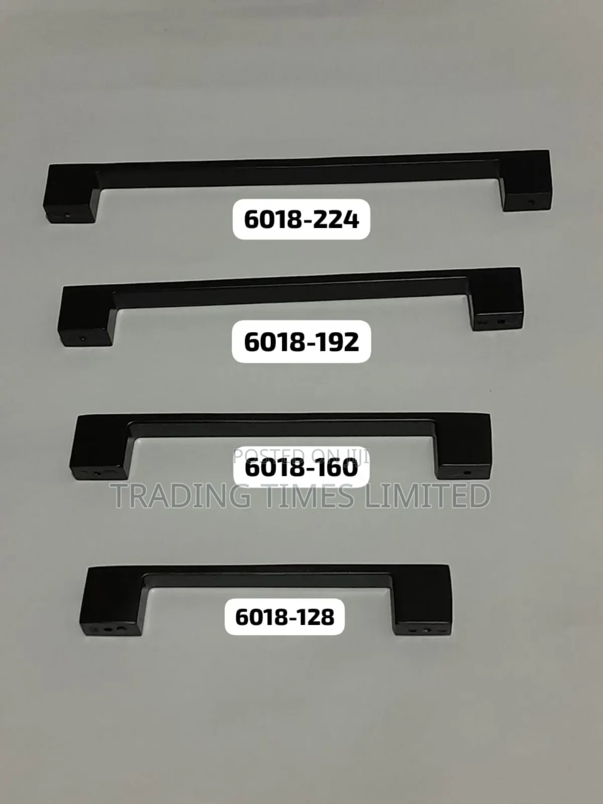 6018 -192mm Drawer Handle Black