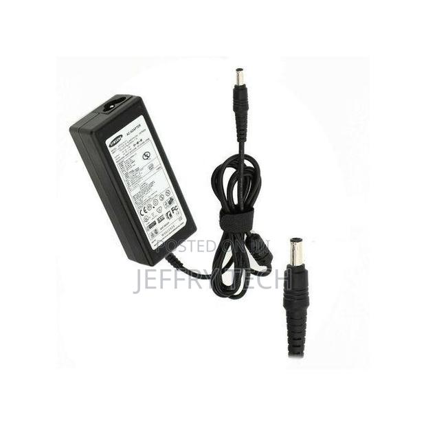 Samsung Laptop Charger / Adapter With Power Cable