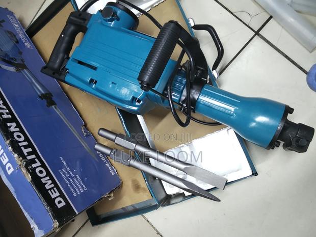 Makita Demolisher Hammer 2600watts