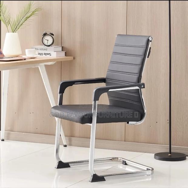 Modern Unique Design Office Chair/Waiting Chair Kj7y