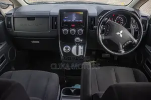 Mitsubishi Delica 2018 Silver