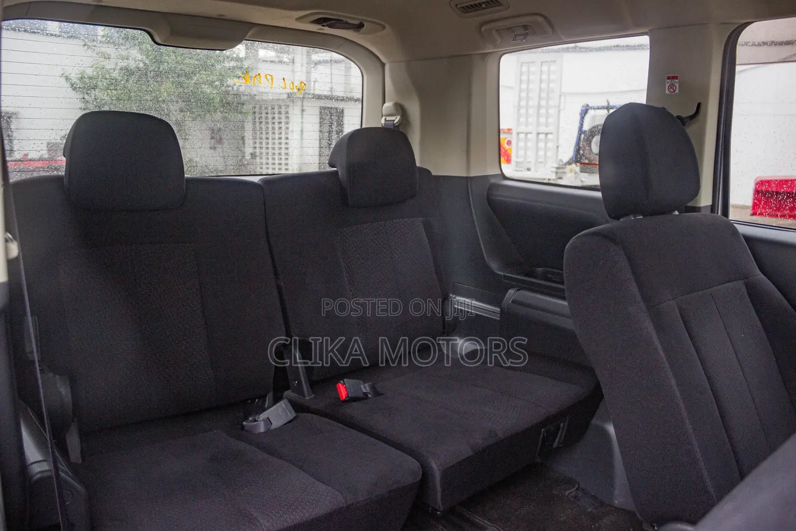 Mitsubishi Delica 2018 Silver