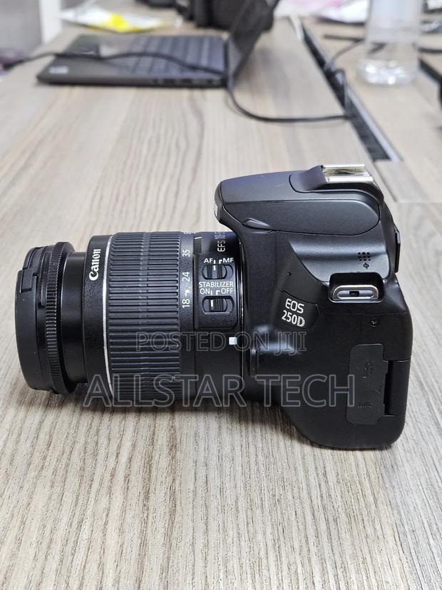 Canon Eos 250d With 18-55mm - thumbnail 2