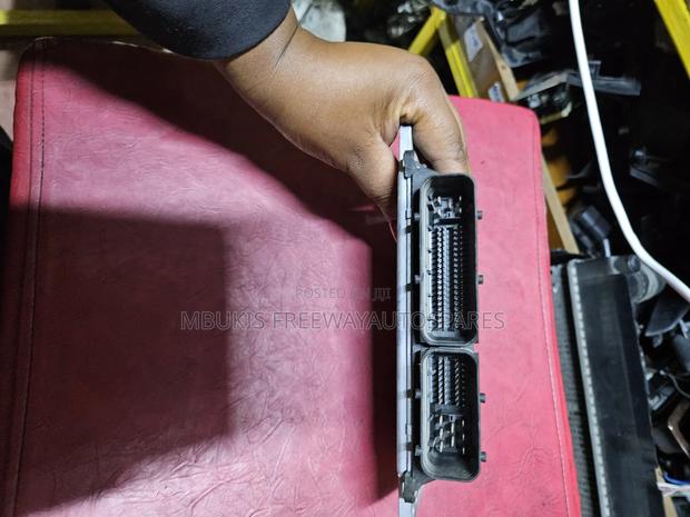 Nissan Xtrail Engine Control Box - thumbnail 2