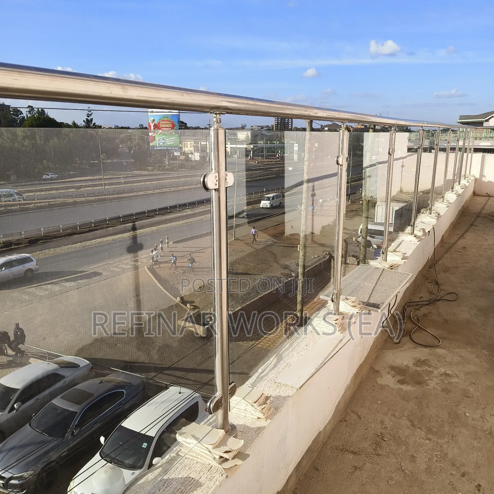 Refinar Stainless Steel Railings – Custom-Made to Fit