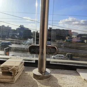 Refinar Stainless Steel Railings – Custom-Made to Fit