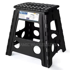 Heavy Duty Stepping Stool With Handle - thumbnail 2