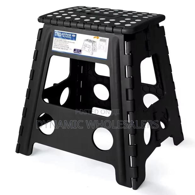 Heavy Duty Stepping Stool With Handle - main view