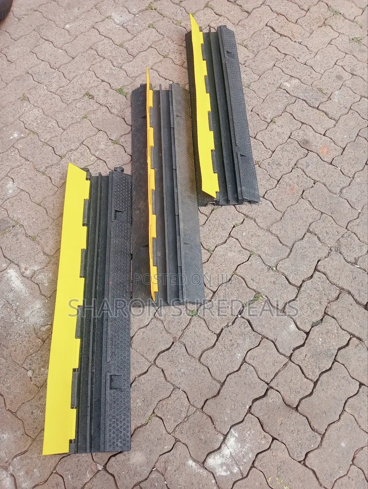 2 Channel Rubber Electric Cable Connector 910×500×70