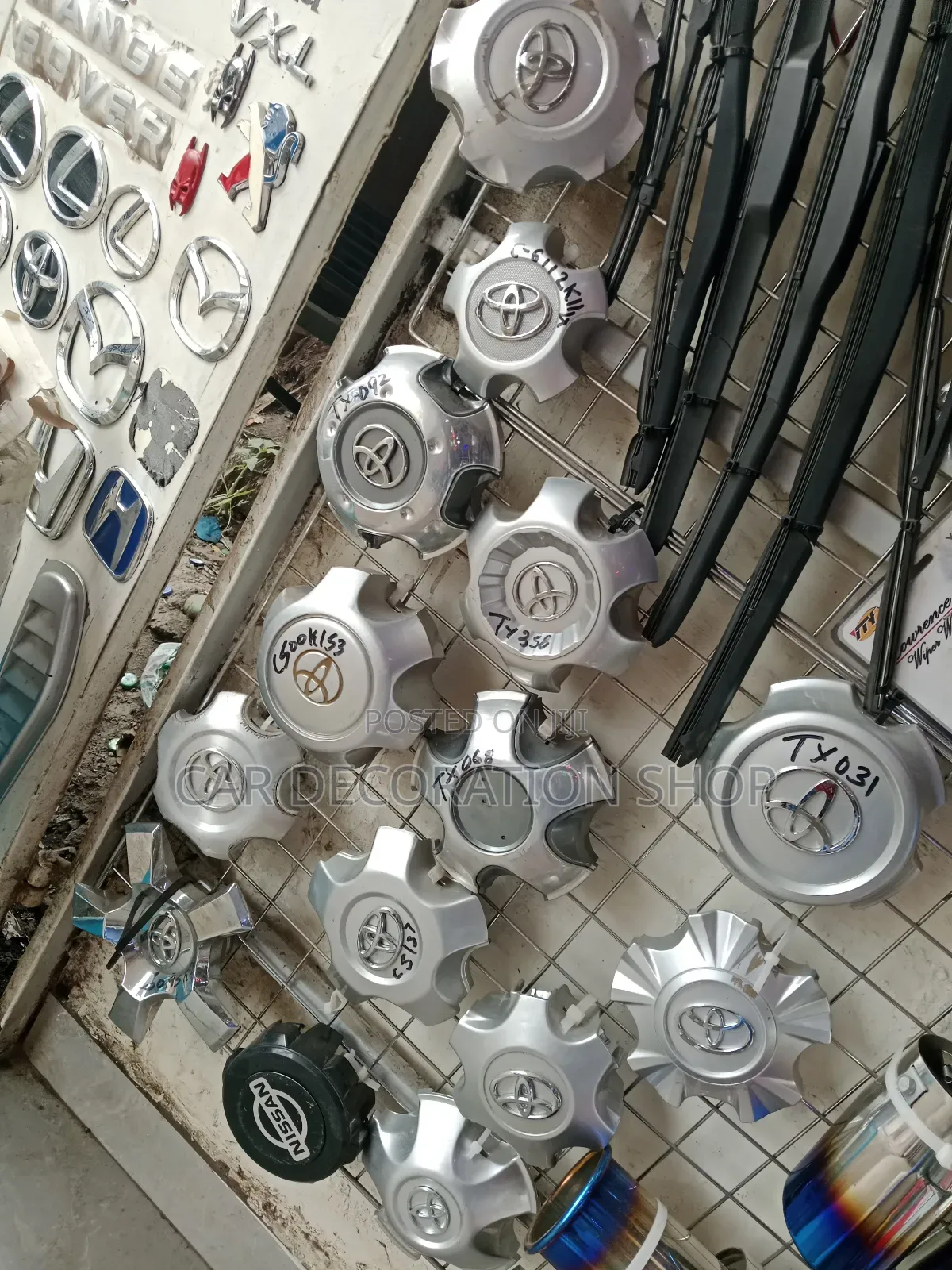 Replacement Prado Wheel Centre Hub Cap in Different Fitting