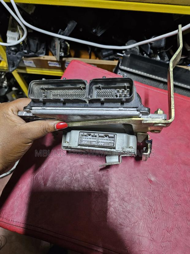 Engine Control Unit Nissan Teana No.Mt - thumbnail 2