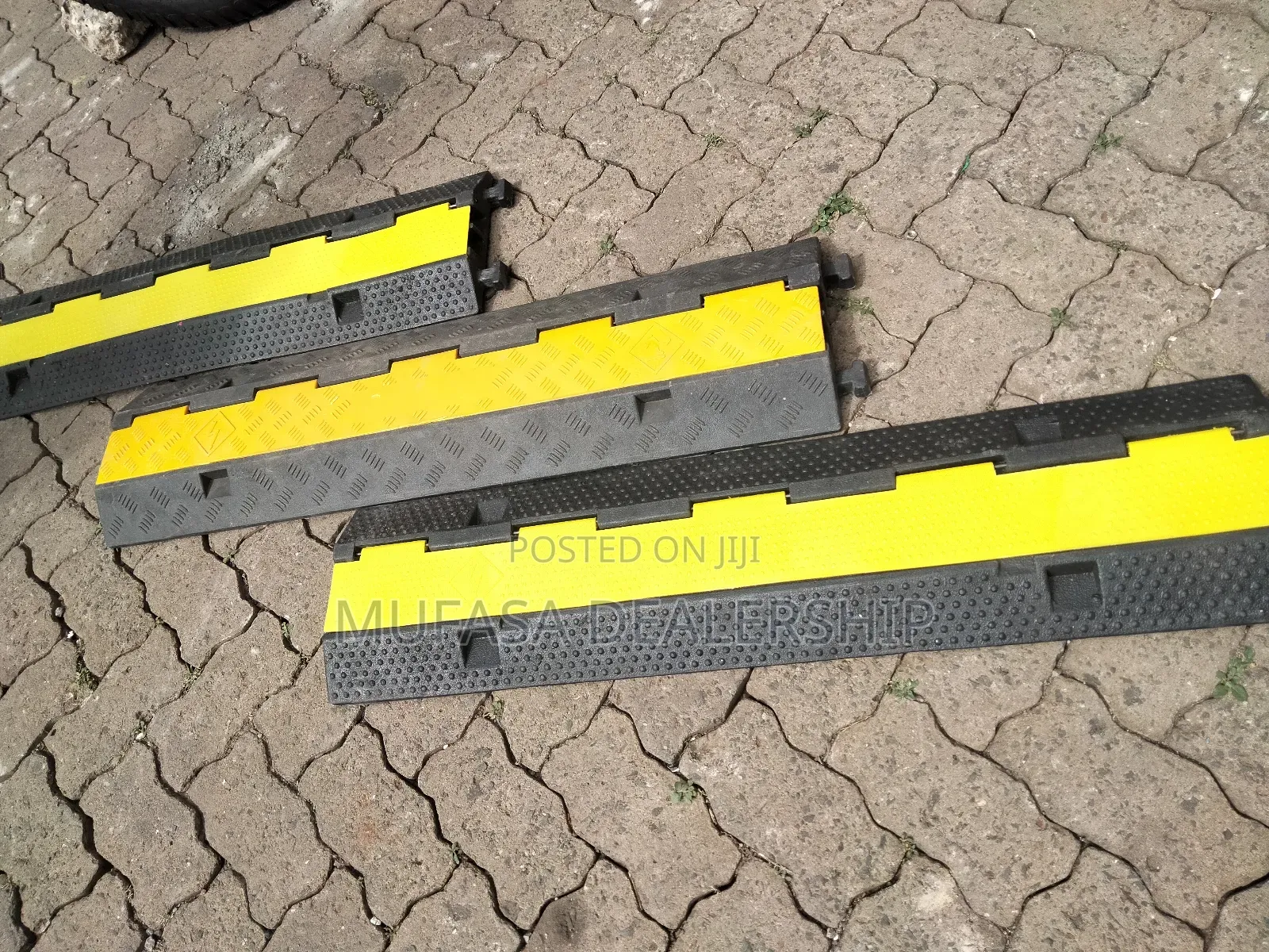 Cable Protectors/Cable Path(1m)