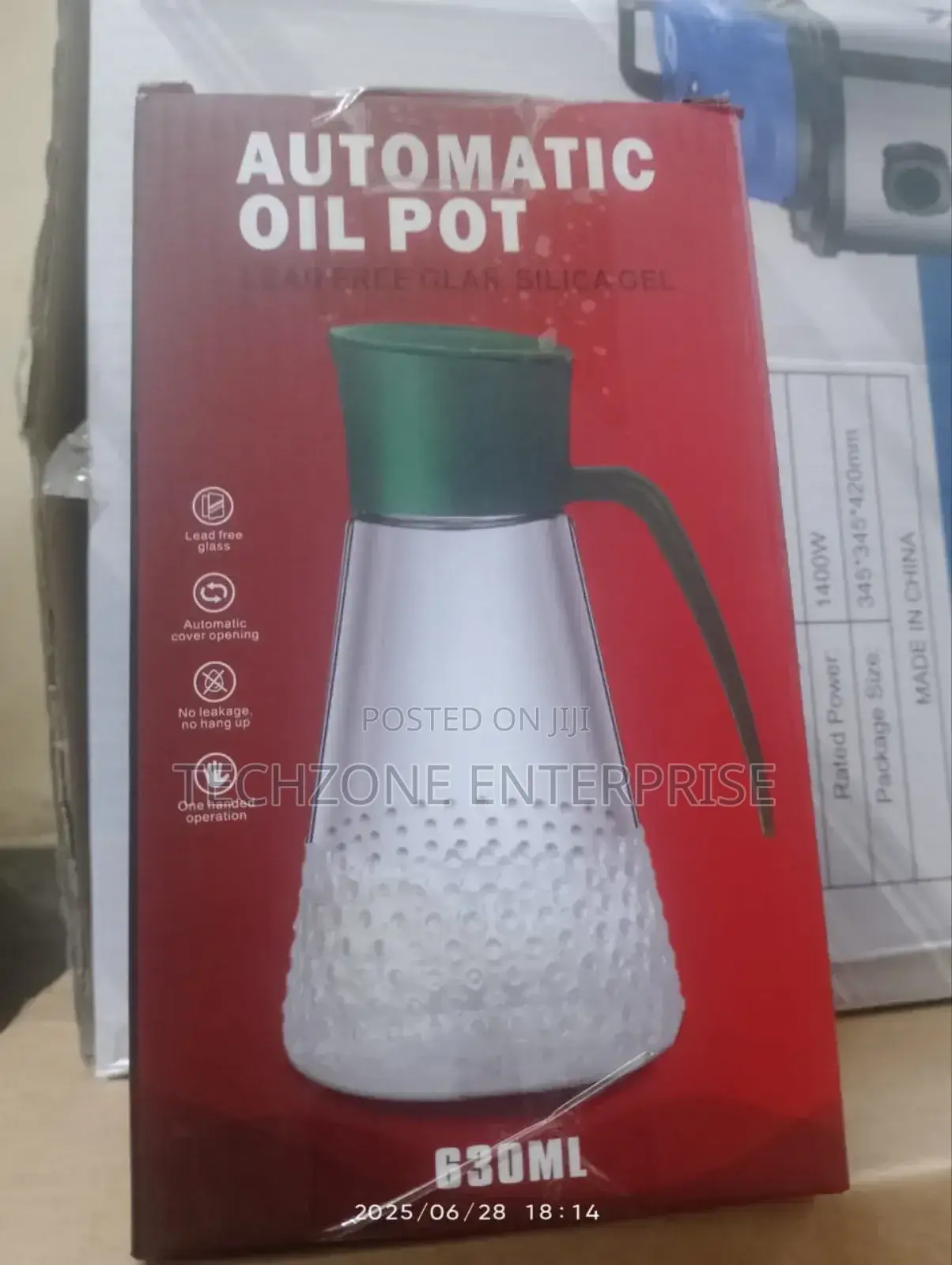 Autoflip Oil Dispensing Jar -630ml in Black and Green 