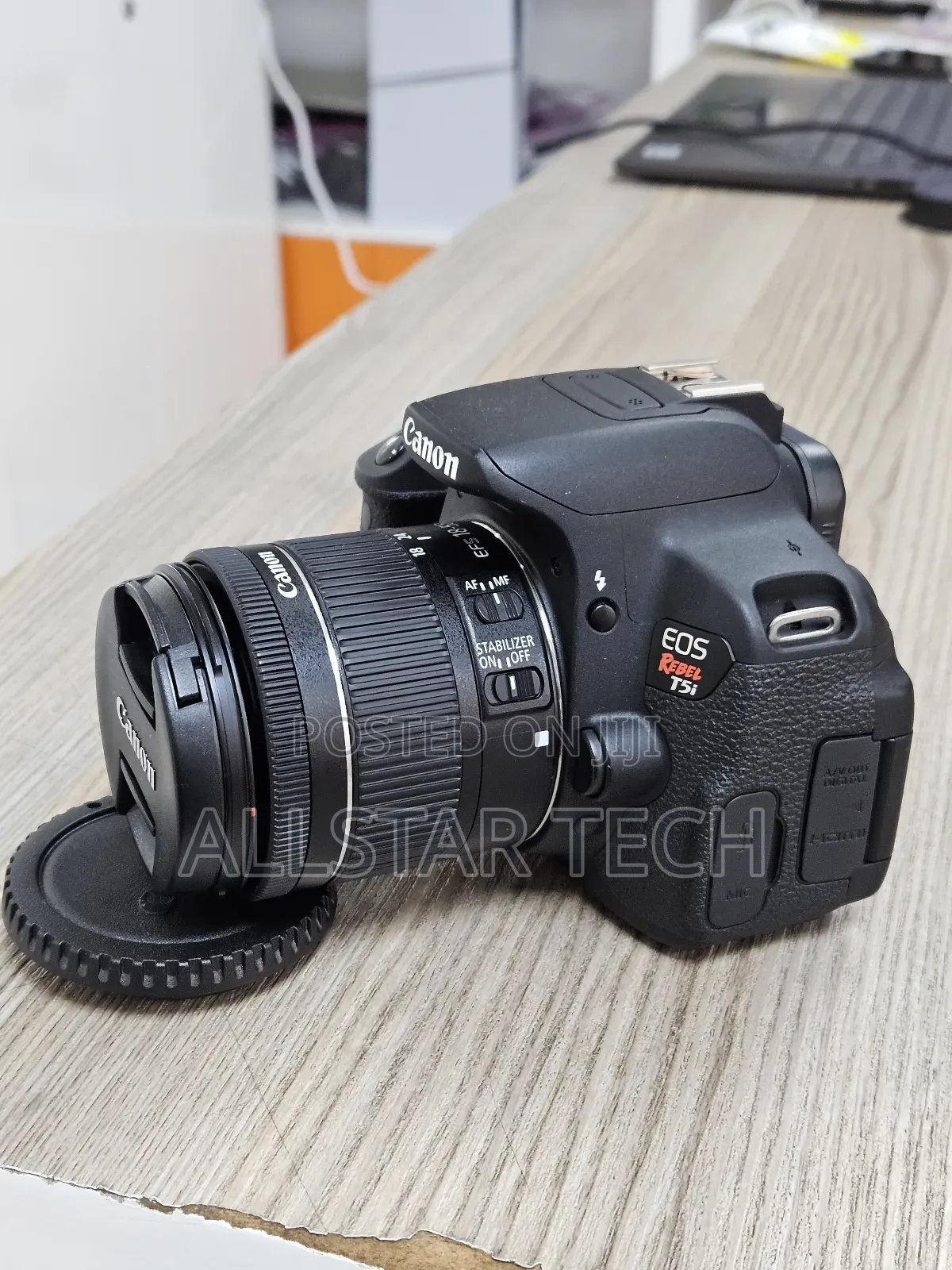 Canon Eos Rebel T5i /700d DSLR Camera + 18-55mm Lens
