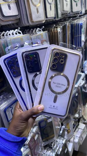 Samsung S20 Ultra Magsafe Clear Case - thumbnail 2