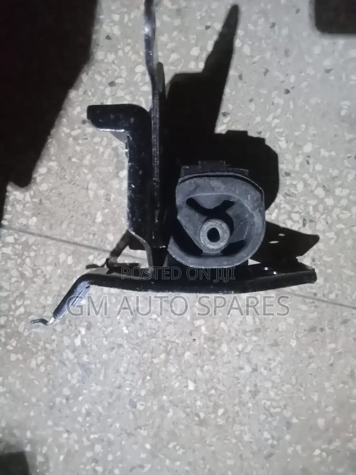 Toyota Vitz, Yaris Gear Mounting