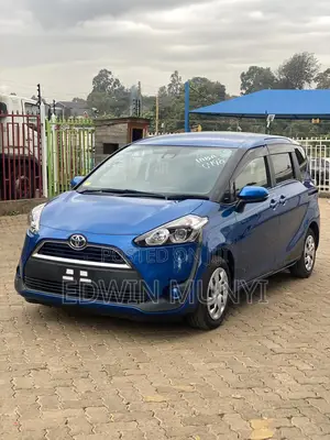 Toyota Sienta 1.5 AWD (6-seater) 2018 Blue