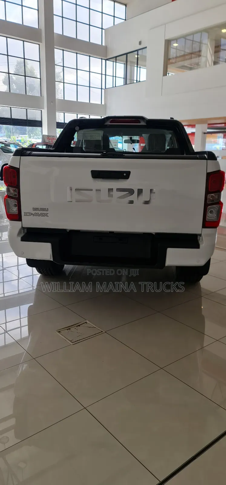 New Isuzu D-MAX 2025 Off white