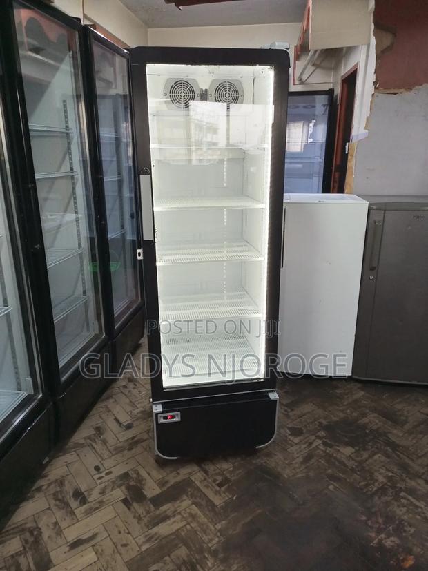 New Mordel Chiller ( as Good as New400l)