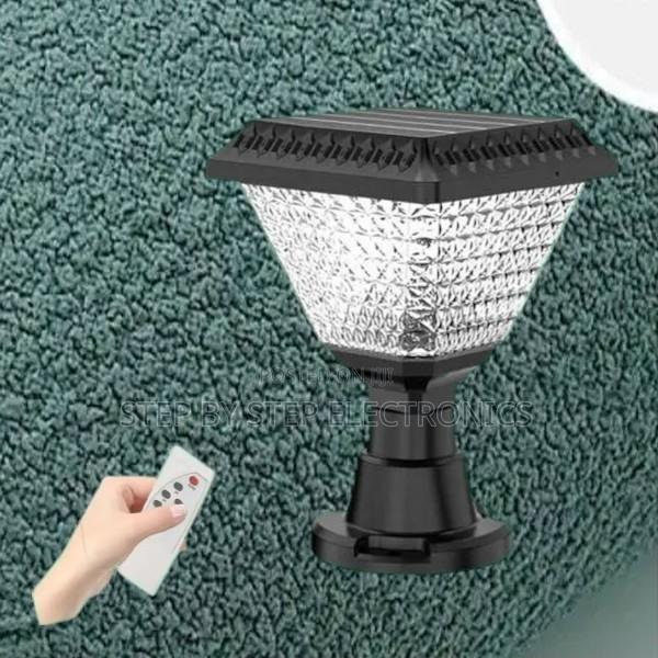 Inbuilt Battery Pillar Post or Compound Outdoor Solar Light - thumbnail 2