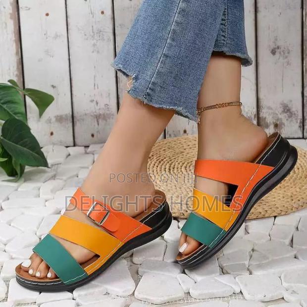 Minimalist Flat Bottomed Shoes