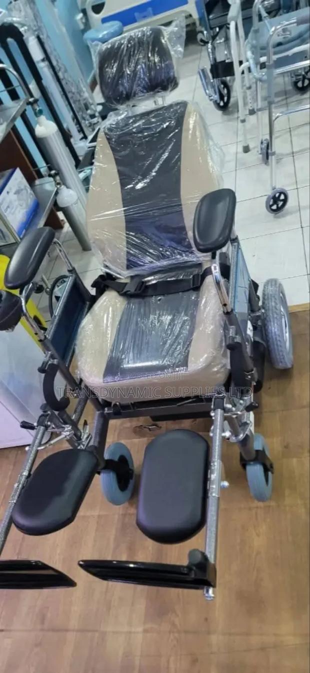 Electric Wheelchair/Heavy Duty