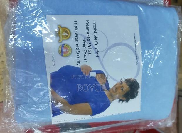 Baby Wrap Carrier - thumbnail 5