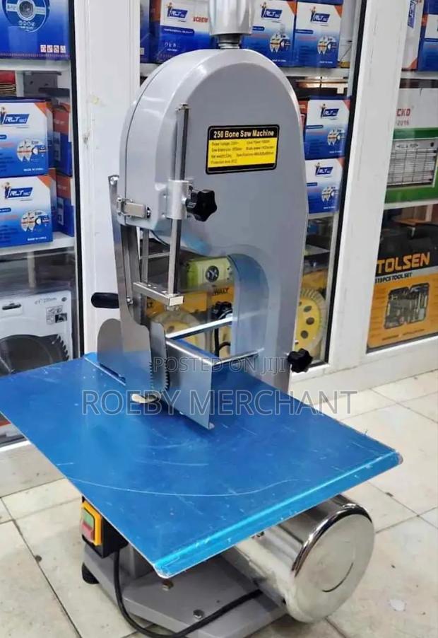 Guaranteed Bone Cutter Machine/Bonesaw Machine - main view
