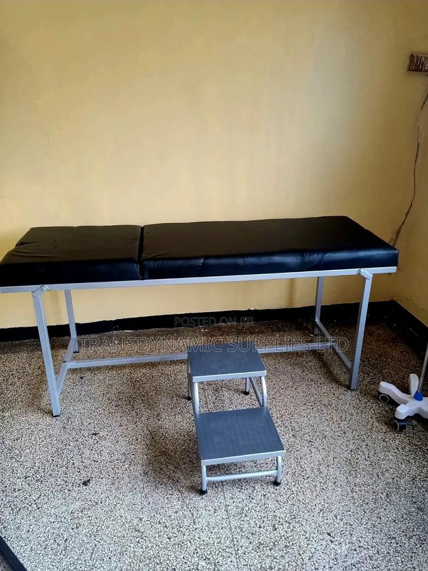 Hospital Examination Bed With Stepping Stool