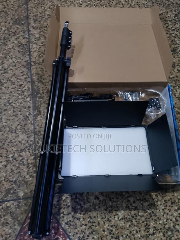 Pro 800+ Light Kit, Bright Lighting for Perfect Performance - thumbnail 3