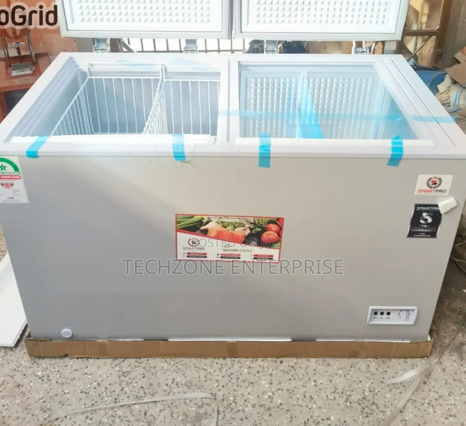 Smartpro SVS-450 345l Double-Door Chest Freezers - Silver