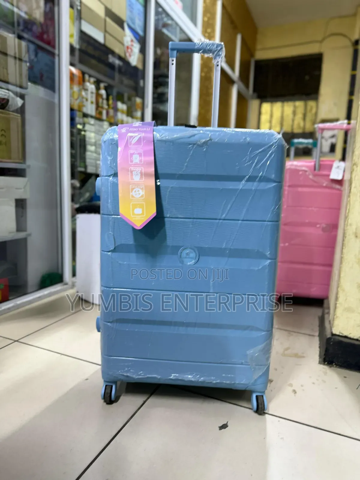 25kg Large Size Quality Rubber Suitcase 1 Pc Large at 4500