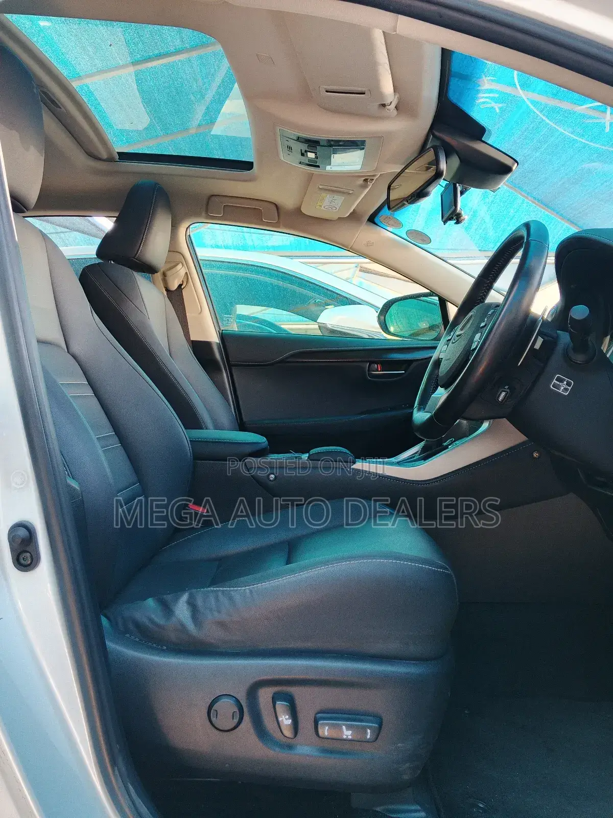 Lexus NX 300 FWD 2018 White