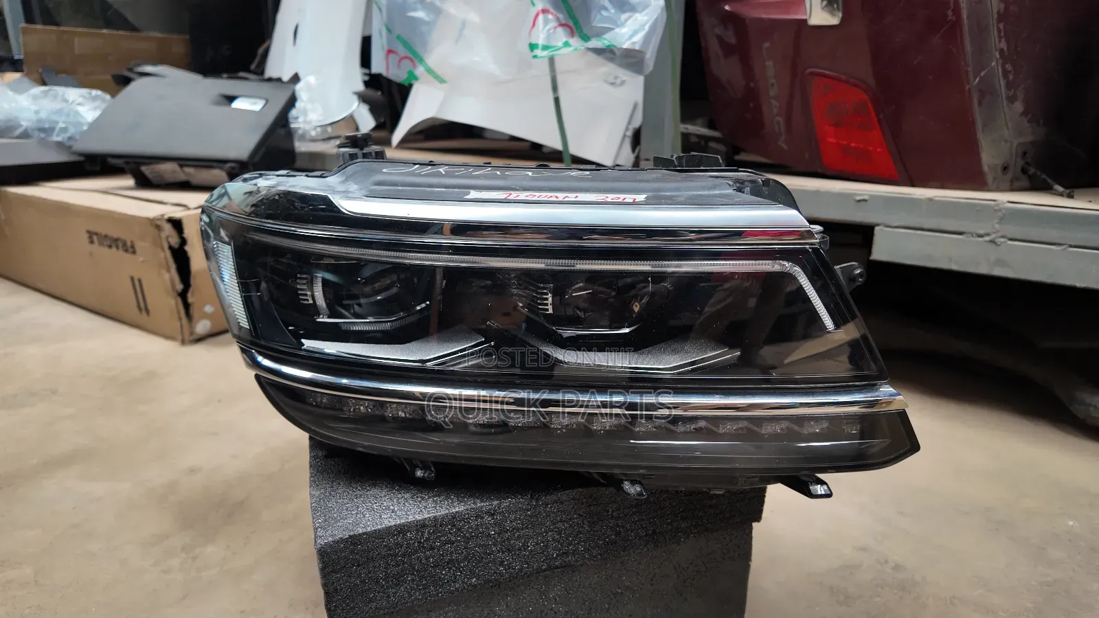 Vw Tiguan 2017 Right Hand Side Headlight