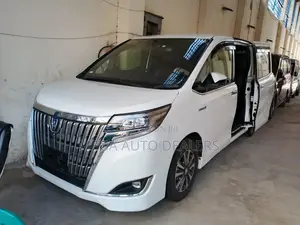 Toyota Esquire 2018 White