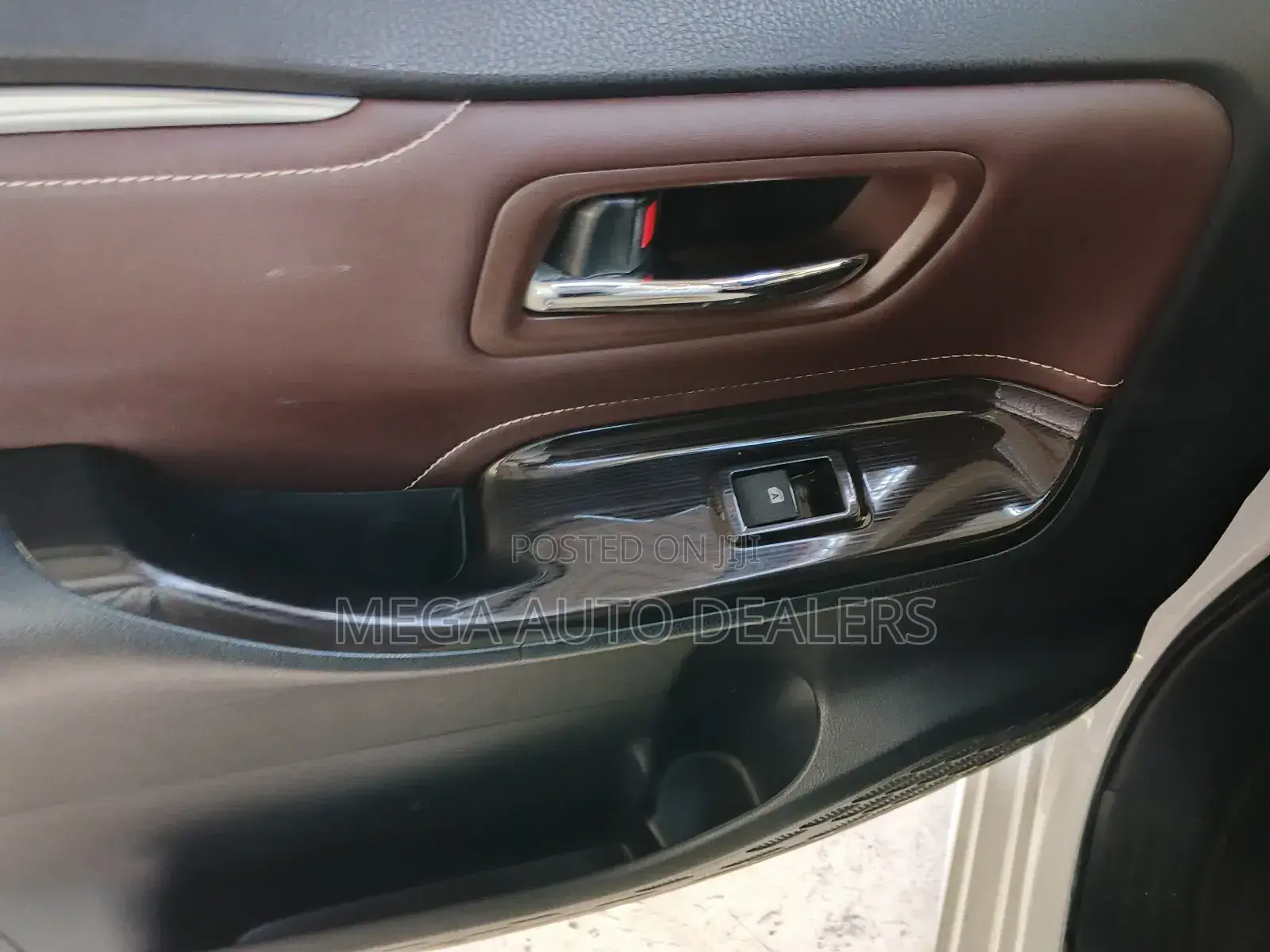 Toyota Esquire 2018 White