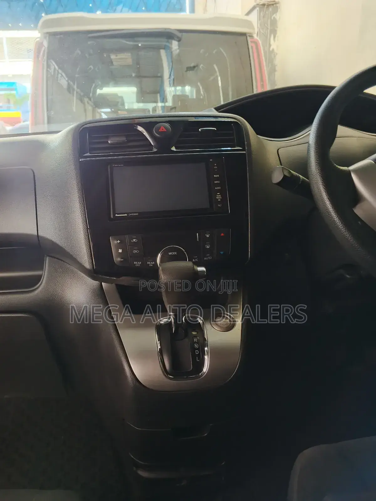 Suzuki Landy 2018 Red
