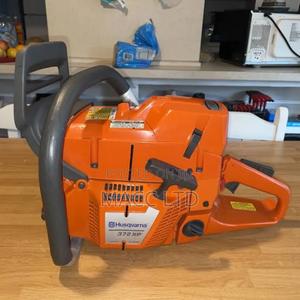 Durable Petrol Chainsaw With Auto Chain Tension Adjuster - main view