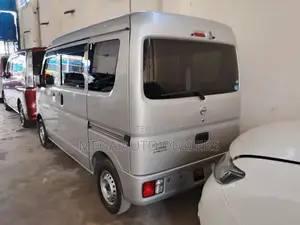 Suzuki Every Wagon 2018 Silver
